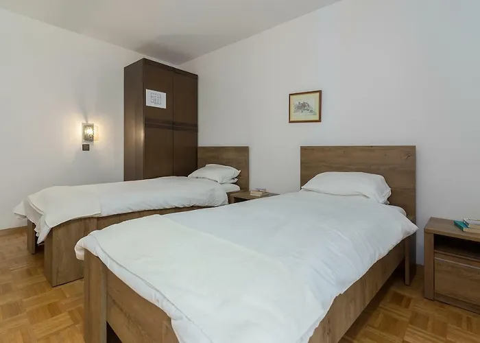 아파트 Appleby Kersnik *